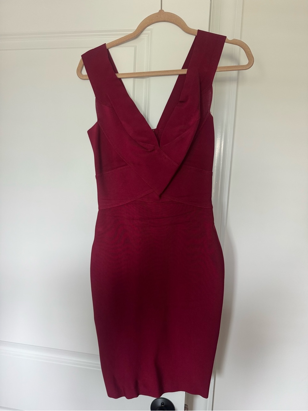 House of CB Sleeveless V-Neck bandage Dress in Deep Berry